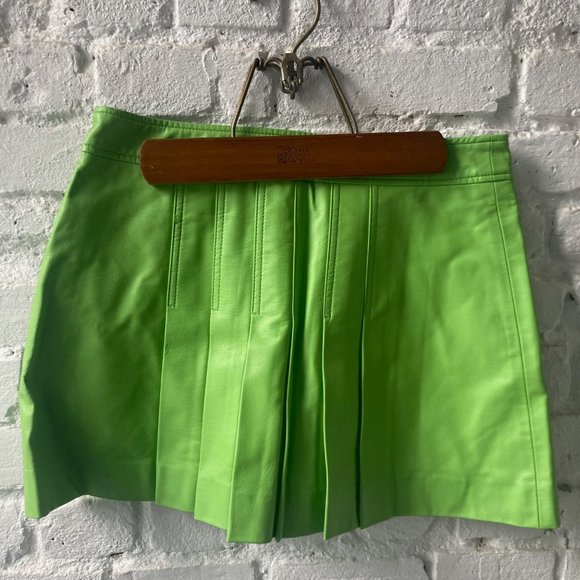 WE11DONE PLEATED VEGAN-LEATHER MINI SKIRT - GREEN - Picture 1 of 7